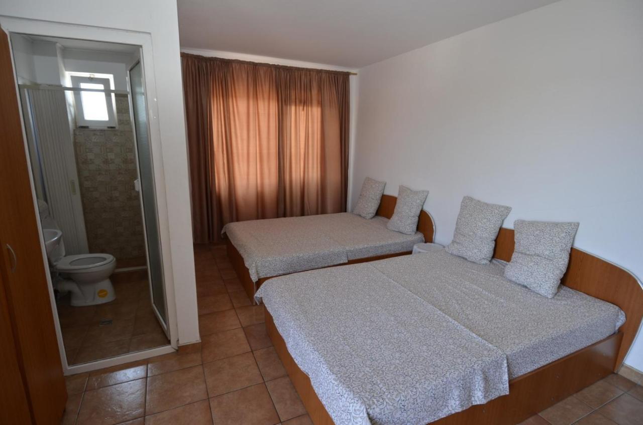 Vila G&S Costinesti Luaran gambar